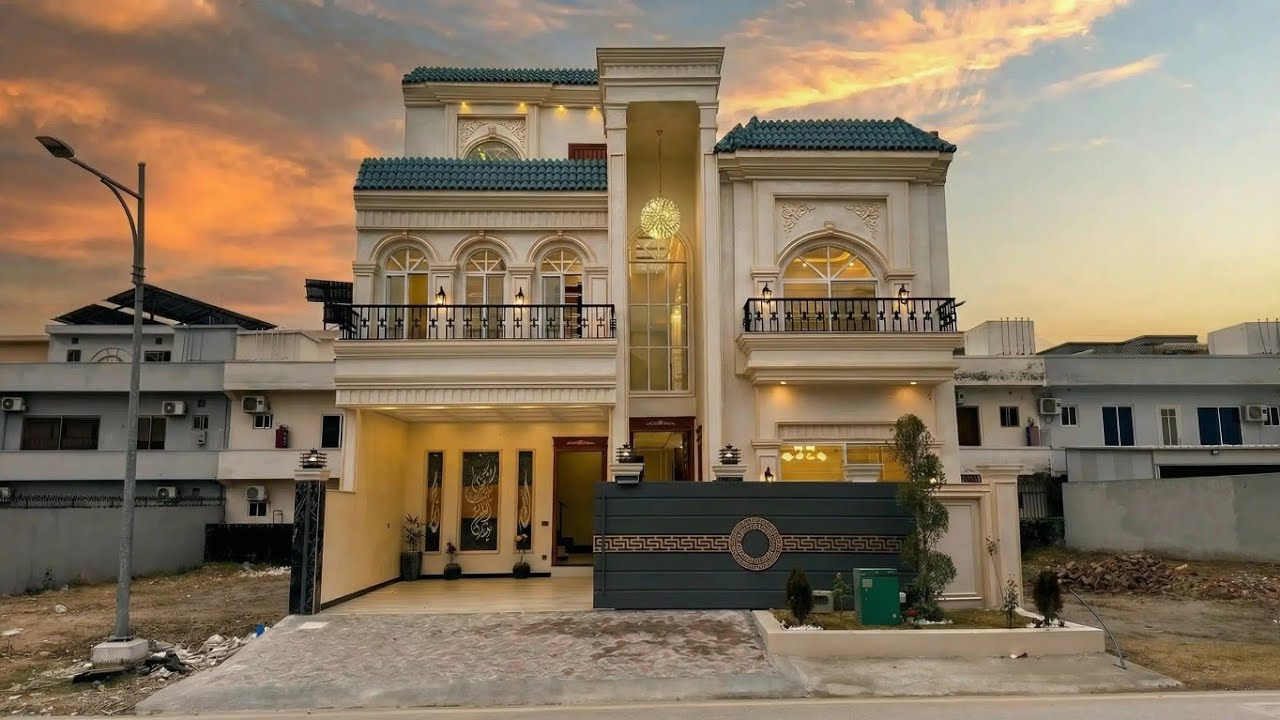 35'x70' ( 10 Marla ) Ya Ghar Miss Mat Karna ( BOSS OF DESIGN AND LOCATION ) For Sale in Faisal Town