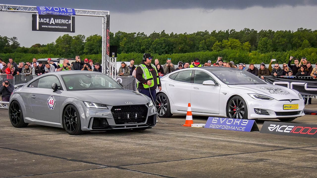 Audi TTRS (740HP) vs Tesla Model S P90D (772HP) 1/2 Mile Dragrace