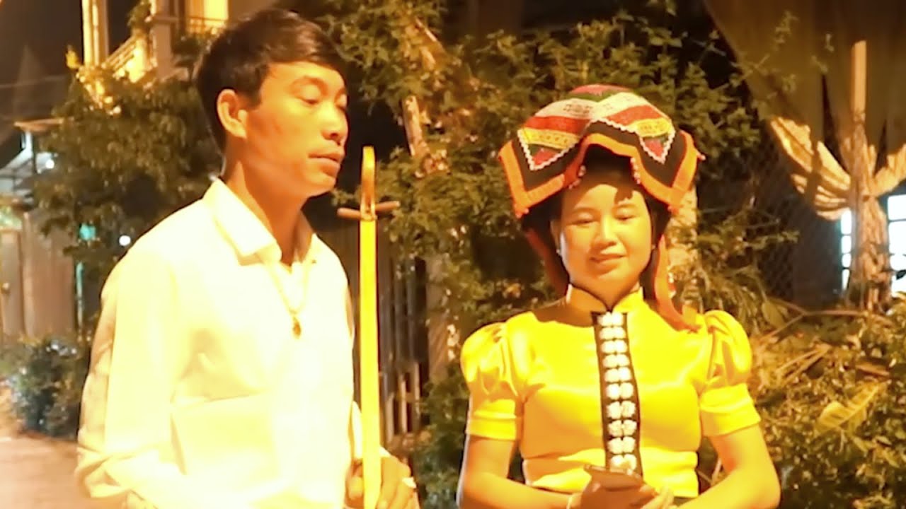 Phun In Và Đoàn Chùng Không Ăn Được Quàng Lả Vì Lò Bánh Chỉ Yêu Mỗi Quàng Lả Thôi Cái Kết Có Hậu