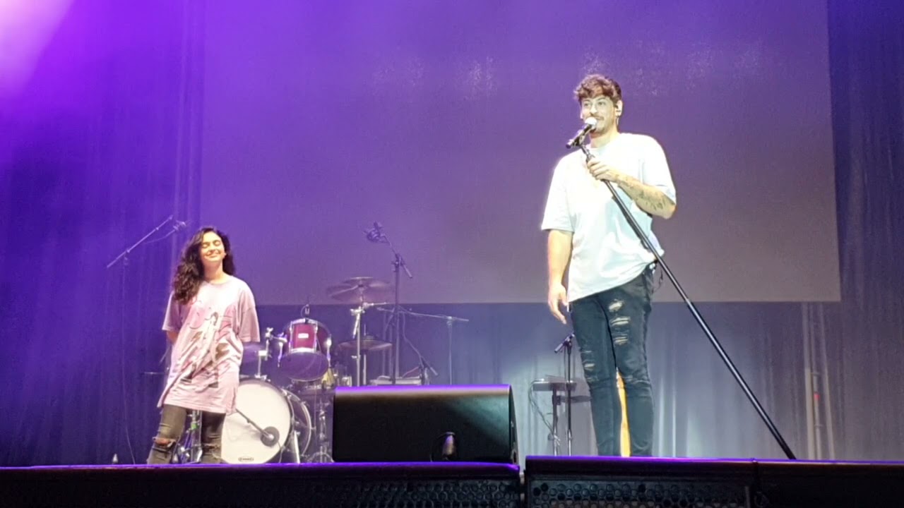 Luis Cepeda. Tú desnuda con Candela #ConLosPiesEnAlicante