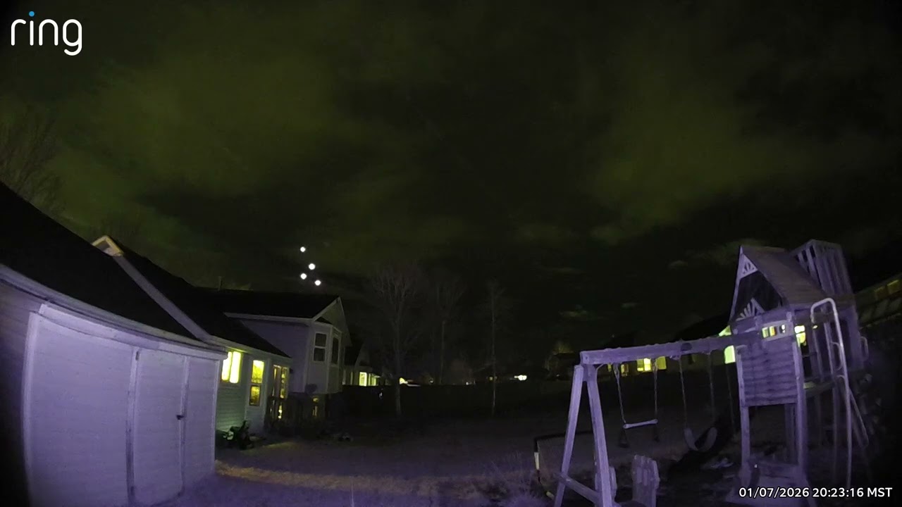 Caught some UFOs in Utah 1-7-26 around 8:30pm