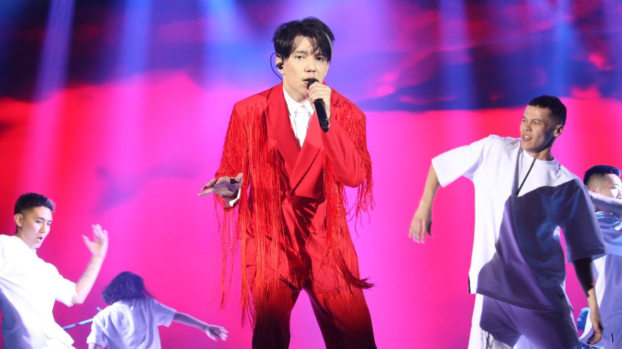【Dimash/迪玛希/димаш】Fly Away, Budapest concert May 4, 2024