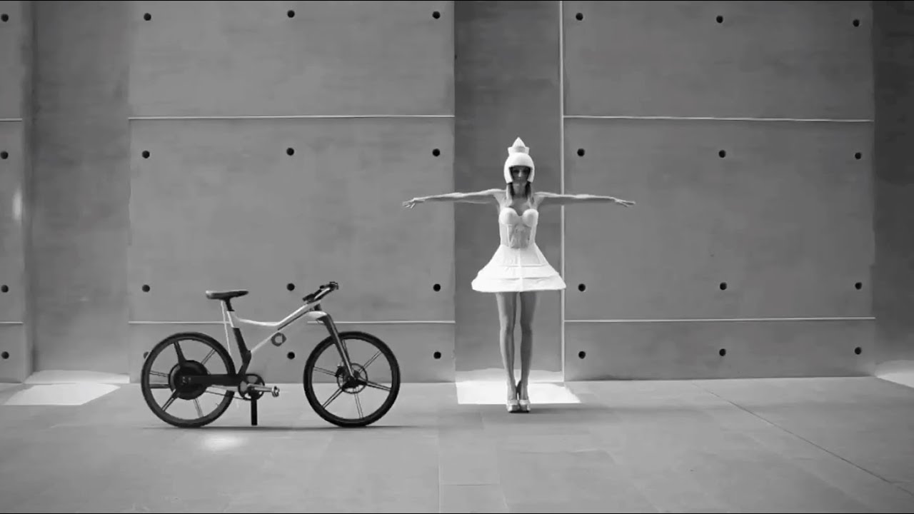 Cyclepassion Calendar 2016 - Inspired by Future