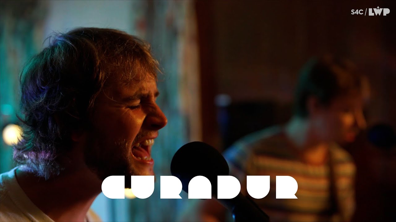 Mellt - Diwrnod Arall | CURADUR