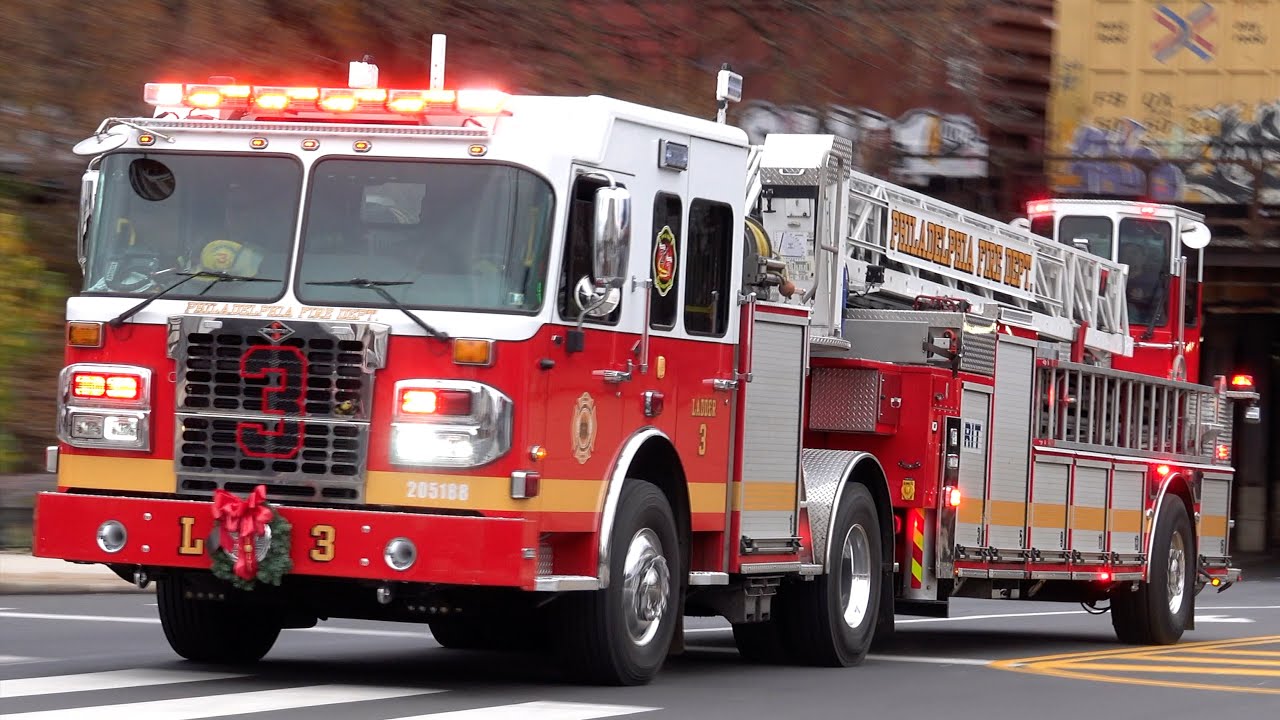 Philadelphia Fire Department Ladder 3 Responding