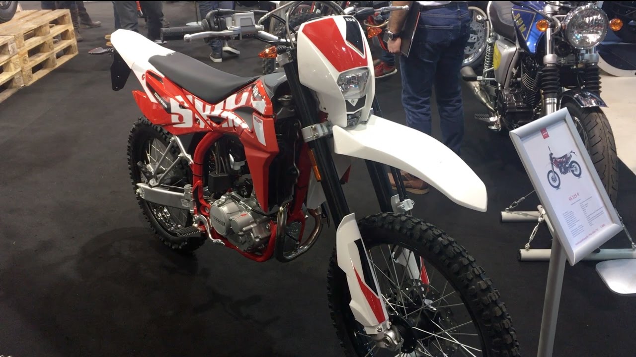 SWM RS 125 R 2017 In detail review walkaround Interior Exterior