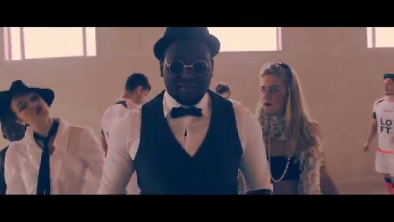 Tolu Kuti feat Anastasia (Tacita Muta) - Welcome To Italy  (Official Video)