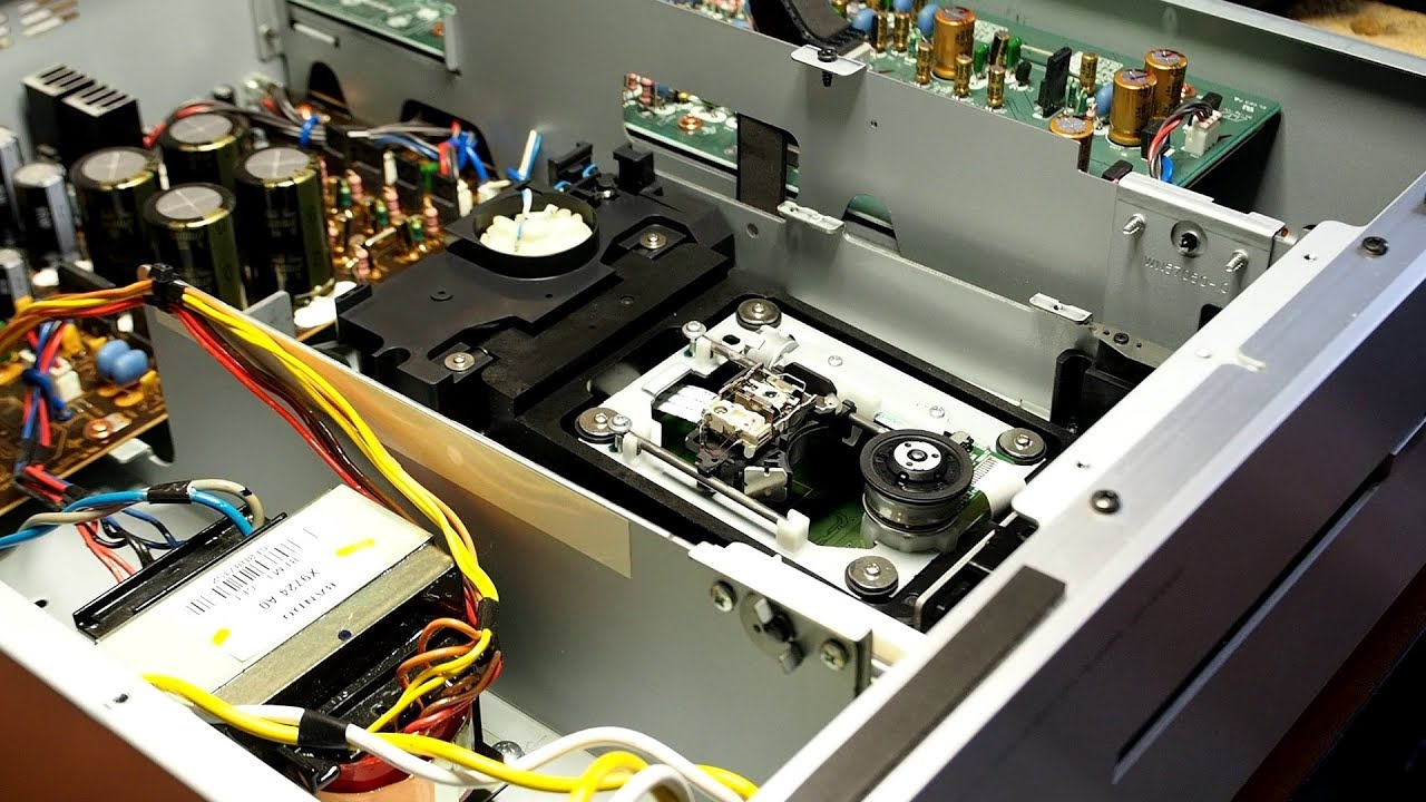 YAMAHA CD-S1000 SACD service. Не читает диски.