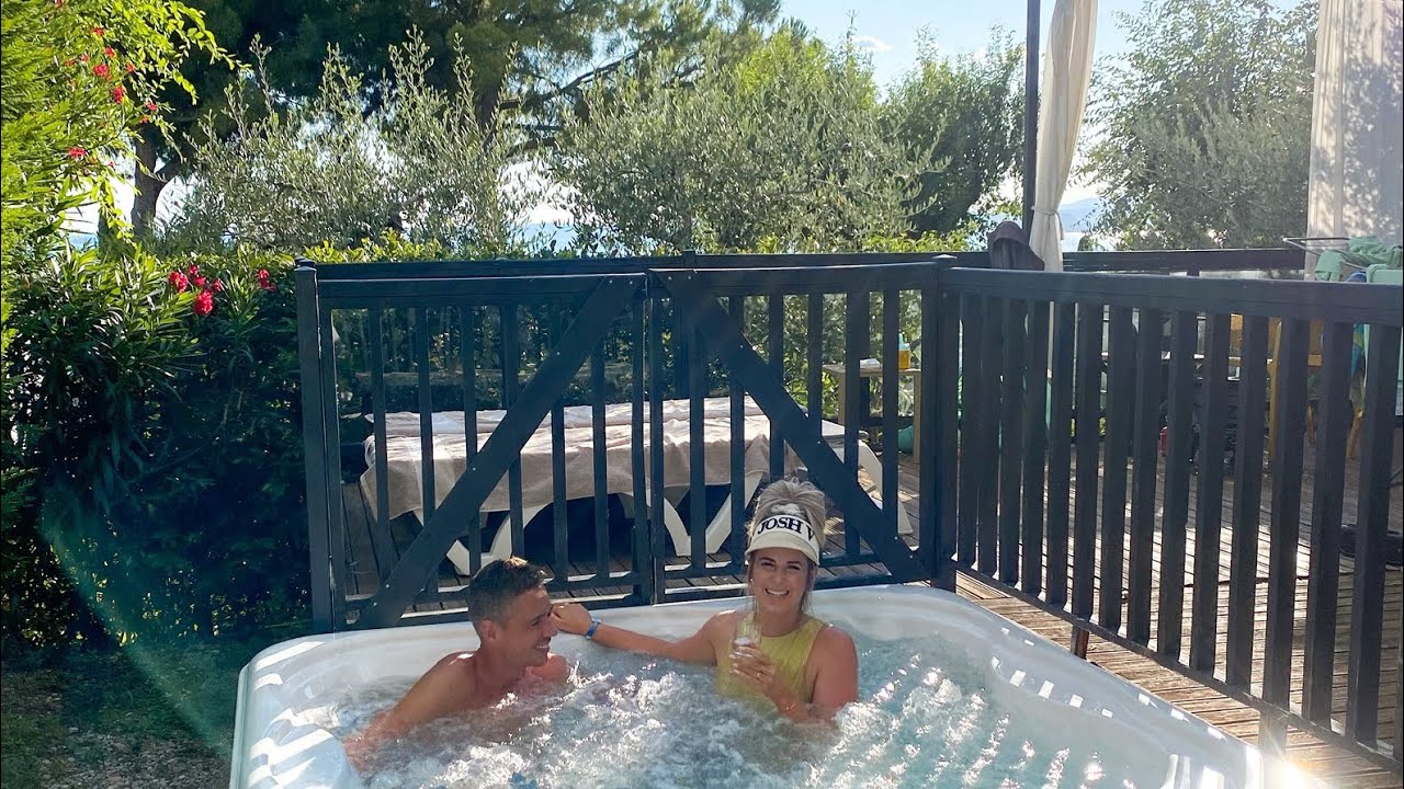 GARDAMEER 😍 EERSTE VAKANTIE MET ONZE BABY 💙 || TRAVELVLOG #45 | Lieke Biemans