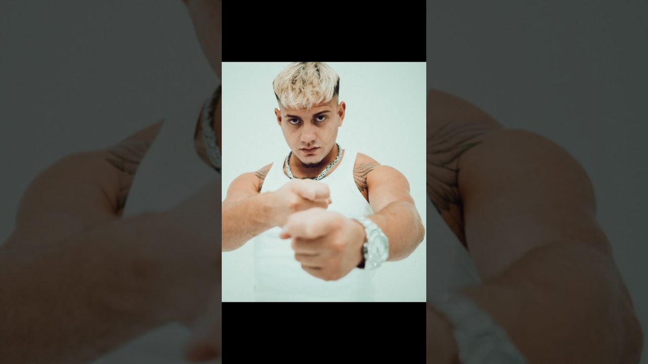 Commenta con il tuo rapper preferito🗿