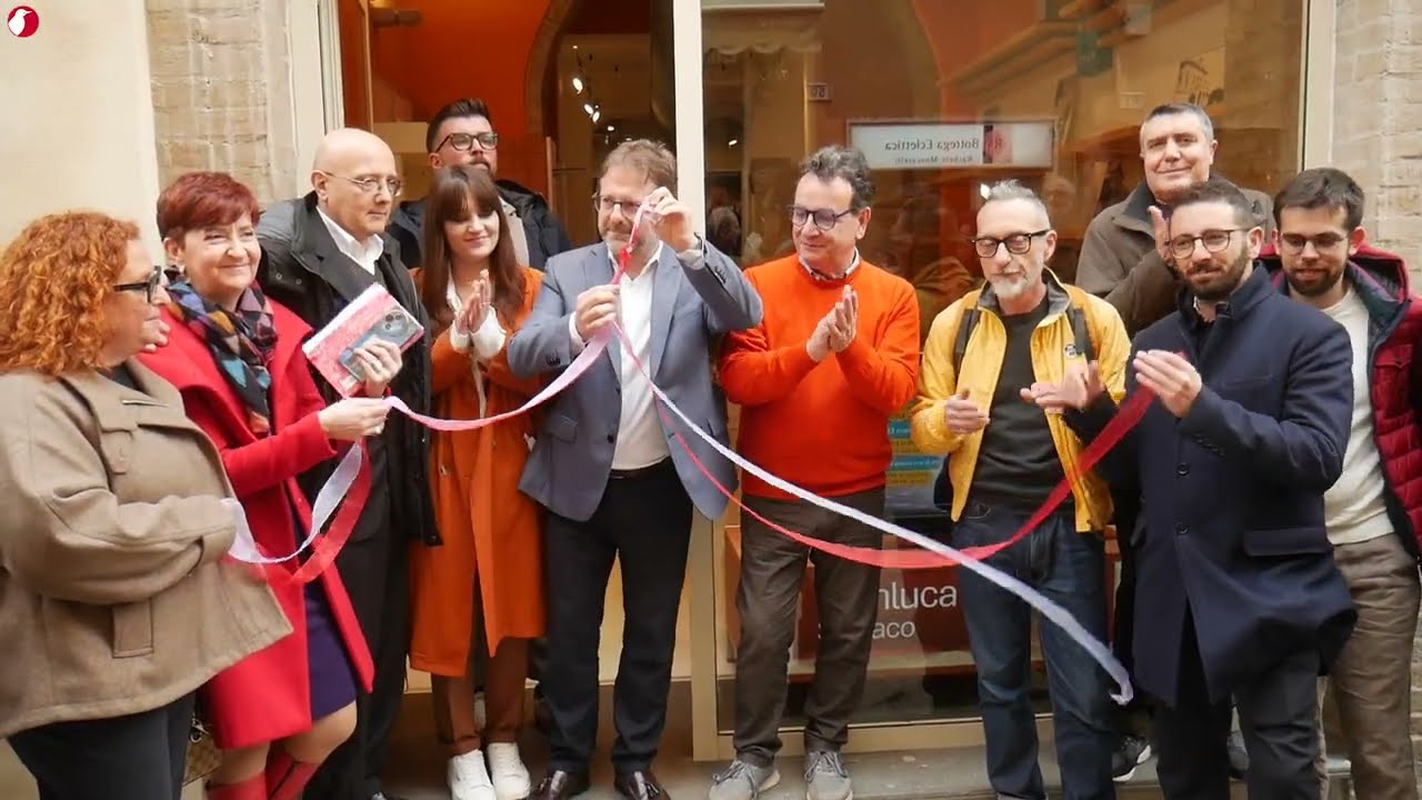 Macerata si riparte: Tittarelli e il centrosinistra si presentano e inaugurano la nuova sede