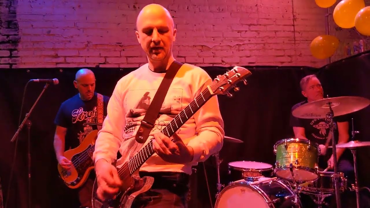 Consensus Madness - Confined / Let's Go to War [Live @ Bricktown - Chicago 2023-11-17]