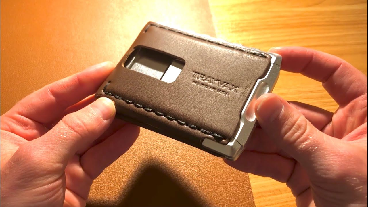 Unboxing the Venture self-locking billfold