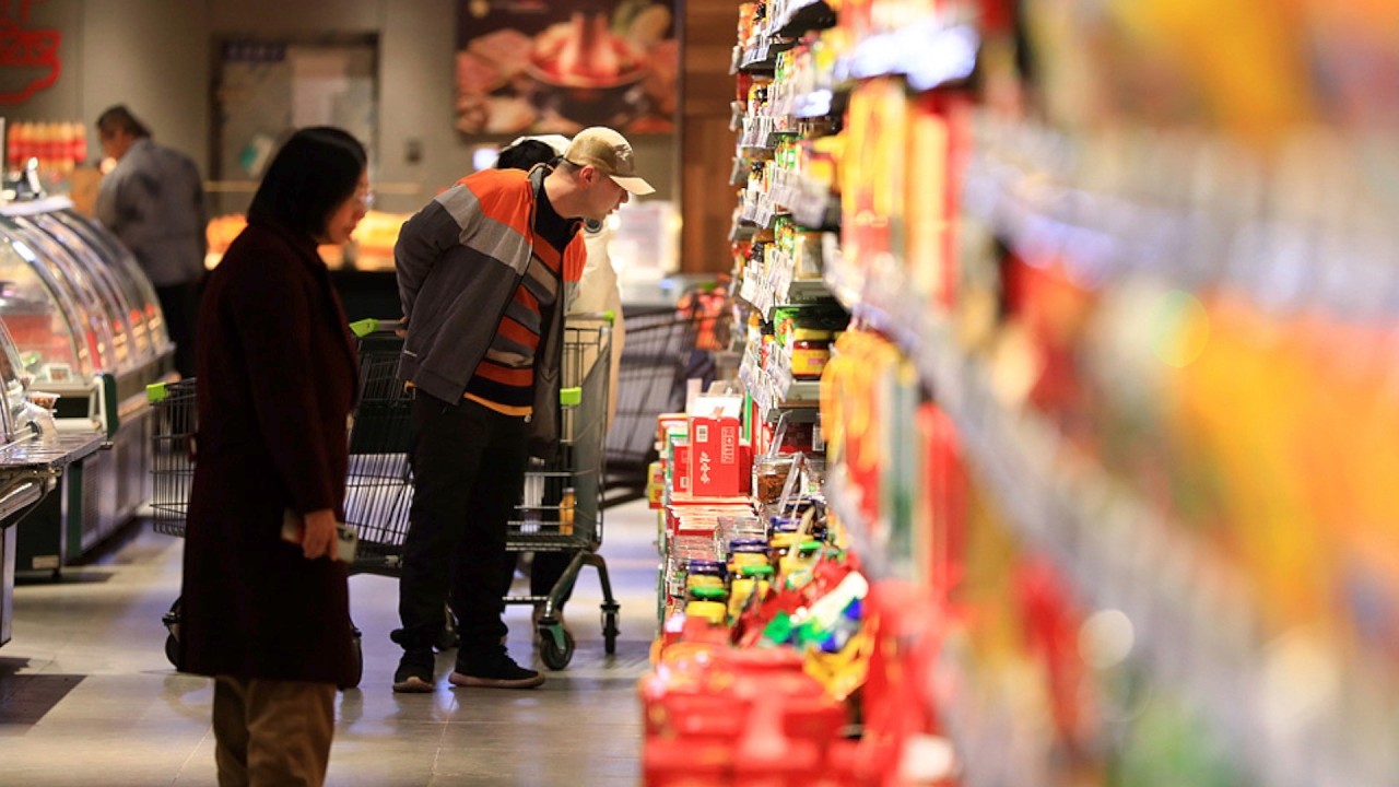 China to boost consumption, residents' income