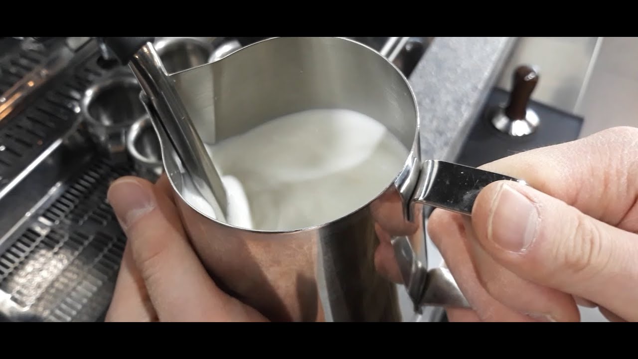 따뜻한 그린티 라떼 만들기 Hot Green Tea Latte