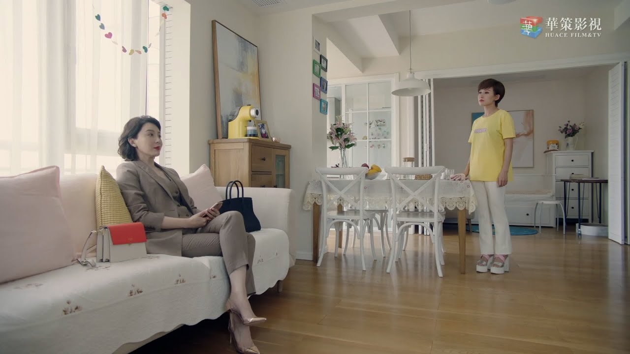 女總裁為讓渣男淨身出戶，直接找到小三家裏拍照取證，還懟得小三說不出話來！