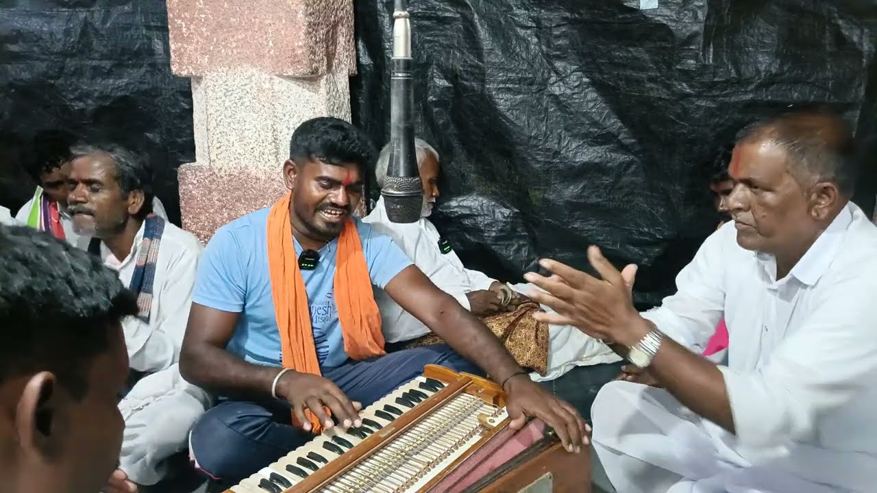 ಶ್ರೀ ಗುರುಸಿದ್ಧರೂಢರ ತಂದೆ ನಿಮ್ಮ ಪಾದಕ್ಕೆ ನಾ ನಂಬಿ ಬಂದೆ ಕನ್ನಡ ಬಜನೆ ಪದಗಳು Sri Gurusiddaruda bhajane song's