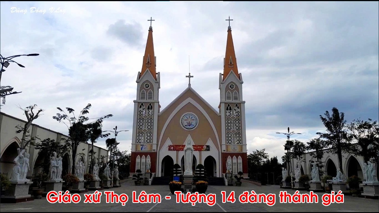 Giáo xứ Thọ Lâm - Gp. Xuân Lộc -  Đặt tượng 14 đàng thánh giá  bằng đá trước sân nhà thờ