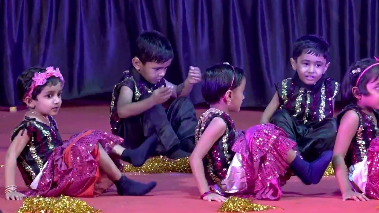 Holiday l Aaj Hai Sunday l Har Bachcha Hai Rocket l Nursery A l Hallmark English School