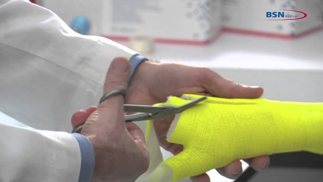 Synthetic casting removable thumb spica application_EN_by BSN medical.mov