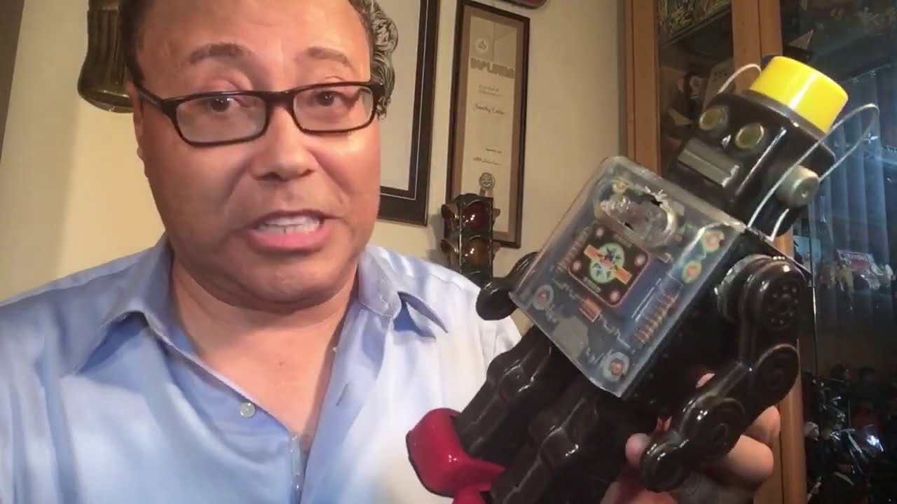 Timz Toyz talks : Vintage Japanese Battery Operated Tin Toys 50’s - 60’s