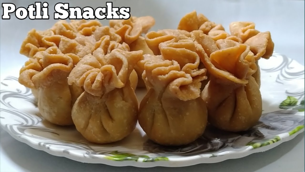 Moong Dal Potli Snacks | बहुत ही आसान तरीके से बनाए मूंग दाल की खस्ता पोटली | Cook With Meeta