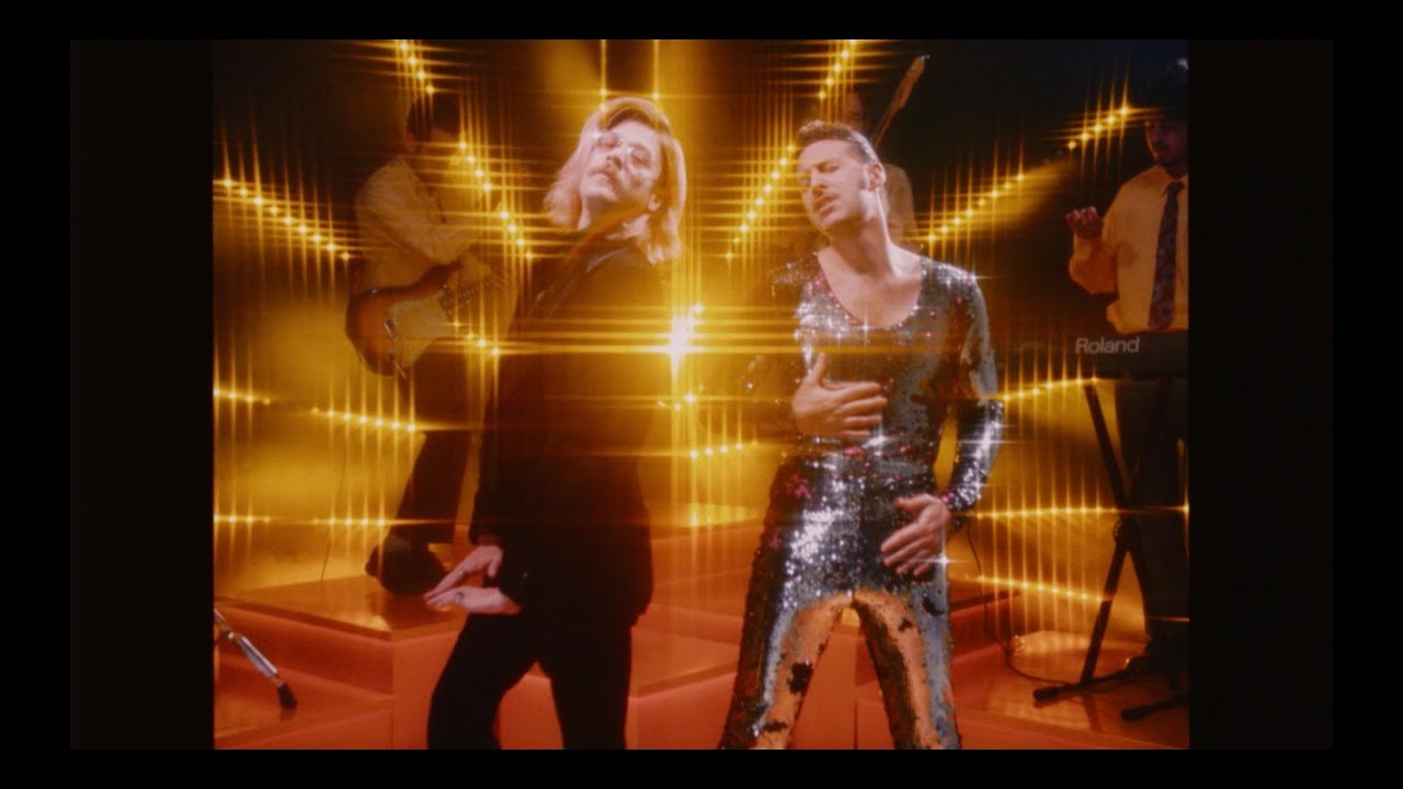 Bandalos Chinos - Departamento (Video Oficial) ft. Adan Jodorowsky