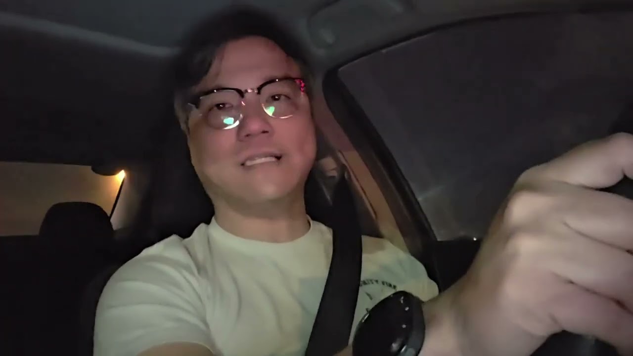 Một buổi tối làm việc của mình. Mời mọi người cùng đi theo mình nhé.