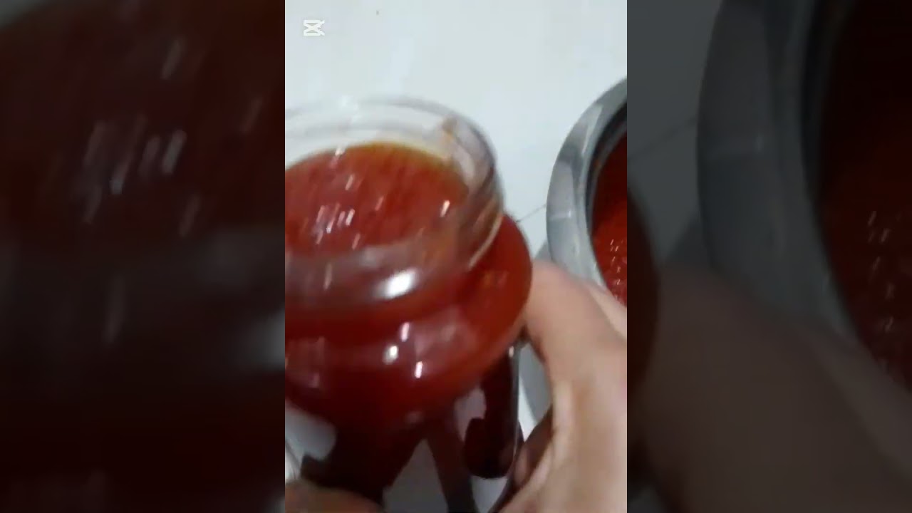 ঘরোয়া ভাবে বানিয়ে ফেললাম লাল টুকটুকে টমেটো সস।#shorts #shortvideo #shortsfeed 