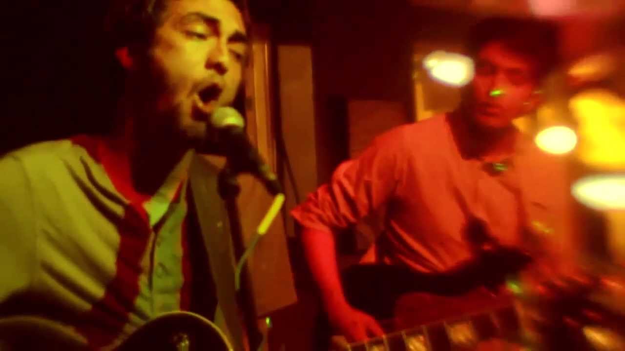(#25) THE CAT FROM HUE - CINNABAR THE ONE-O-CLOCK FOX (live @ the backspace)
