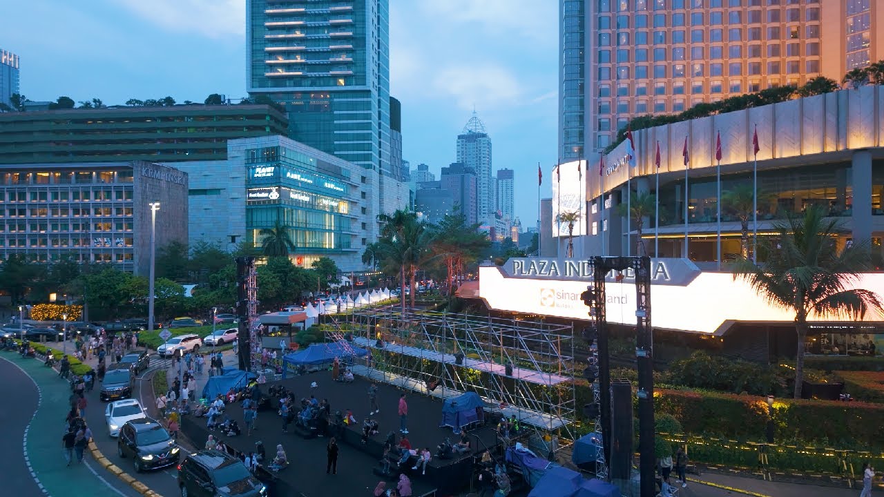 Suasana Persiapan Tahun Baru 2024 di Jakarta, Indonesia 🇮🇩