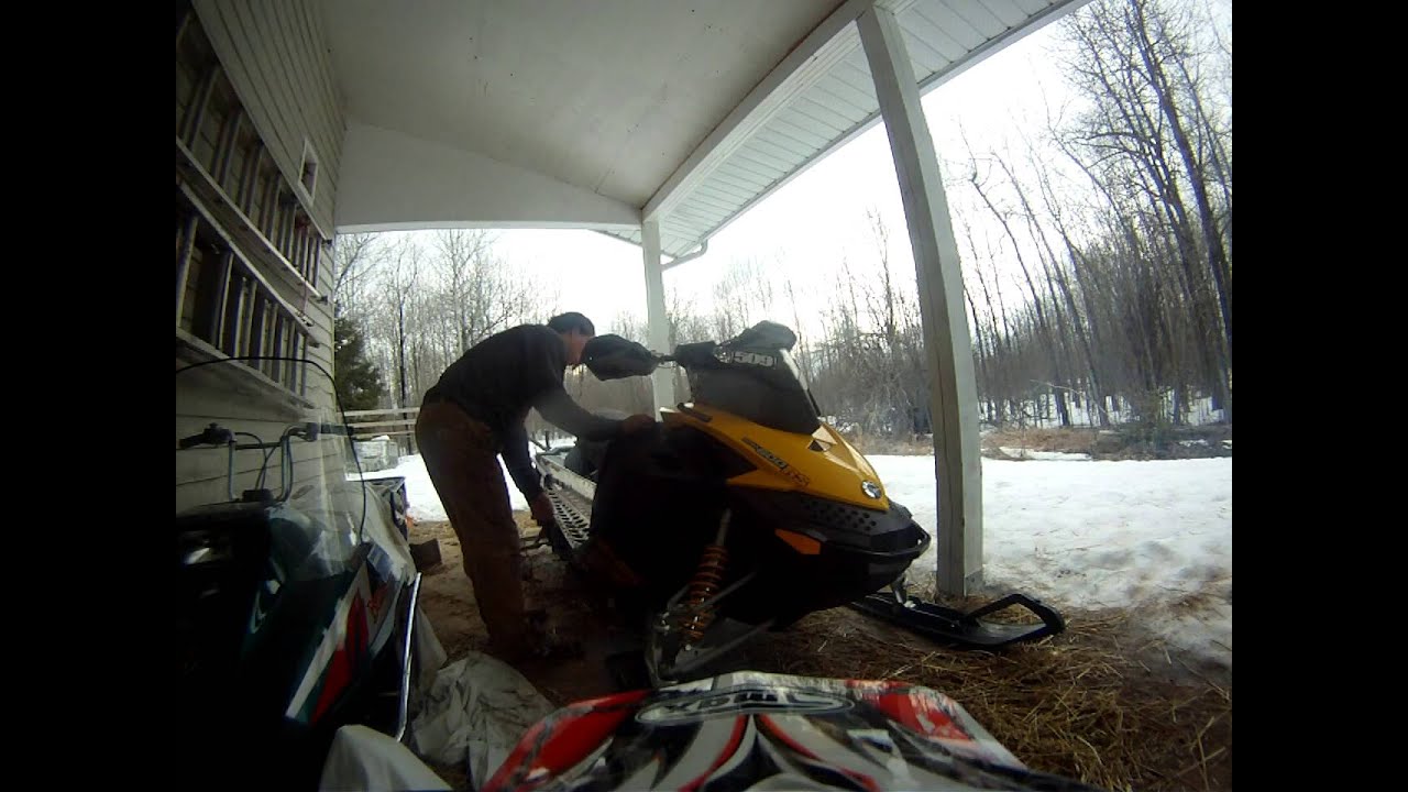 2008 MXZ 600RS with brp twin pipes start up and drive