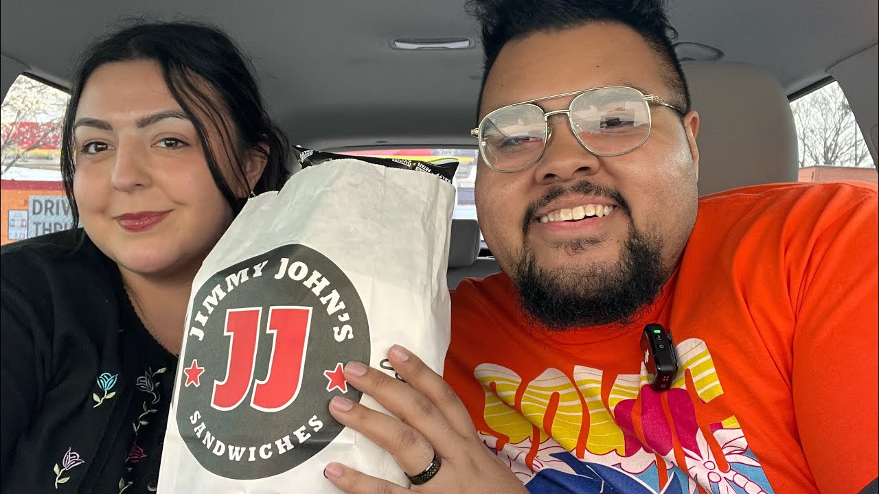 Trying Jimmy John’s new Greek and chicken gyros