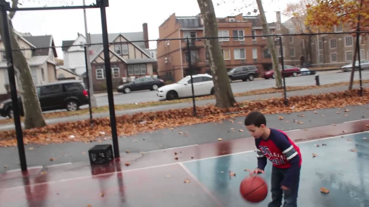 BASKETBALL IN THE RAIN | VLOG #6