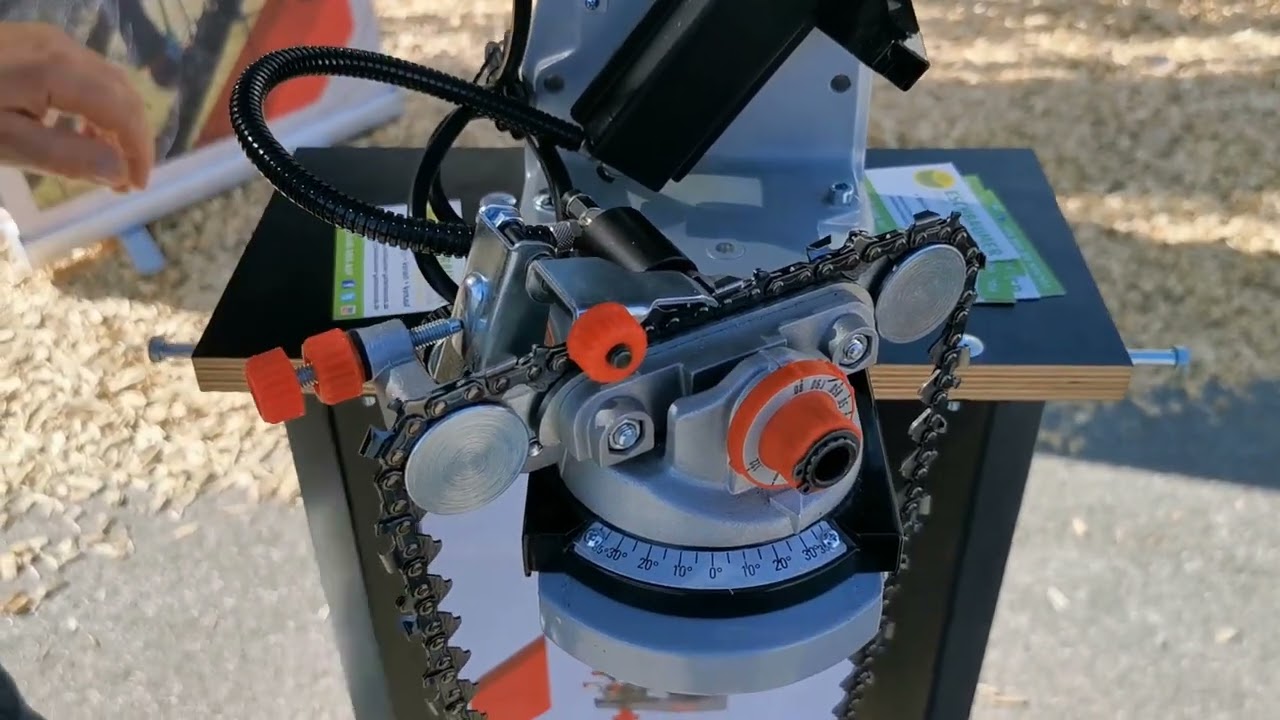 Wie schärfe ich eine Kette richtig? Mit einem elektrischen Kettenschärfgerät z.B. Oregon Schärfgerät