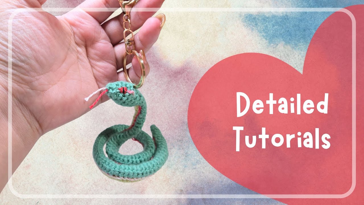 No-Sew Snake Crochet Keychain: Easy Amigurumi Pattern with Fun Variations!