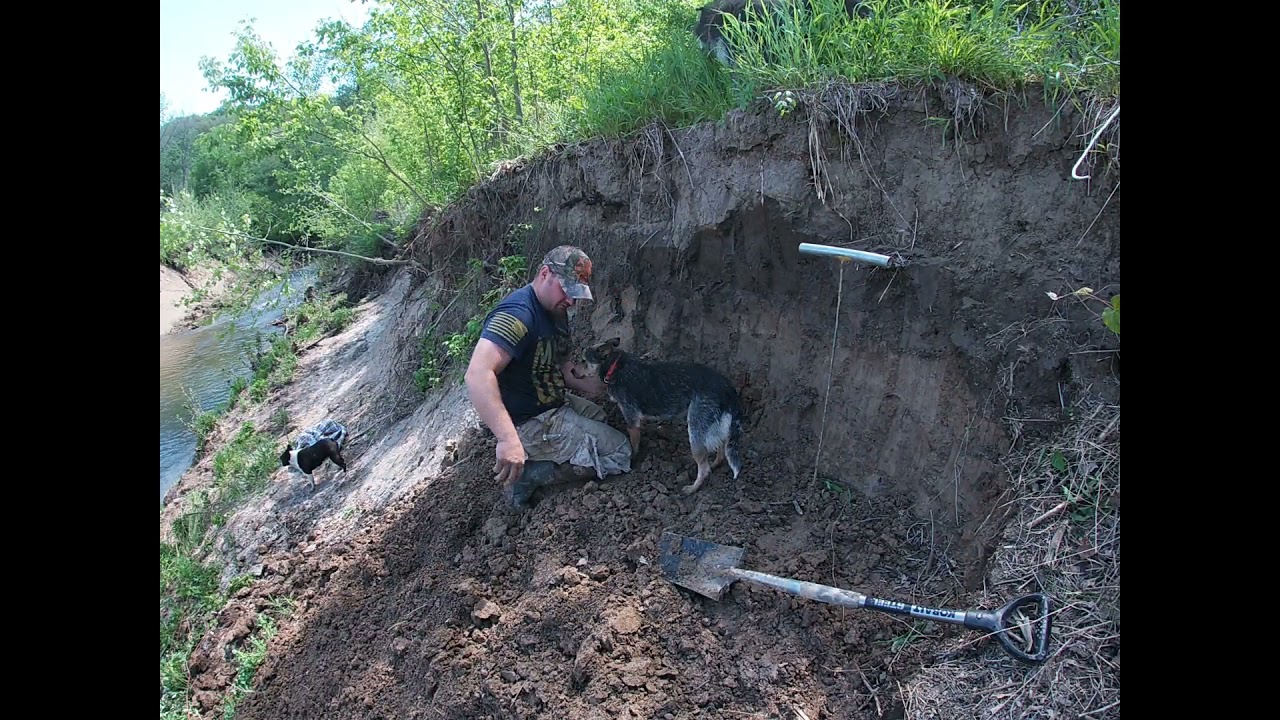 Ledge Digging For Missouri Arrowheads