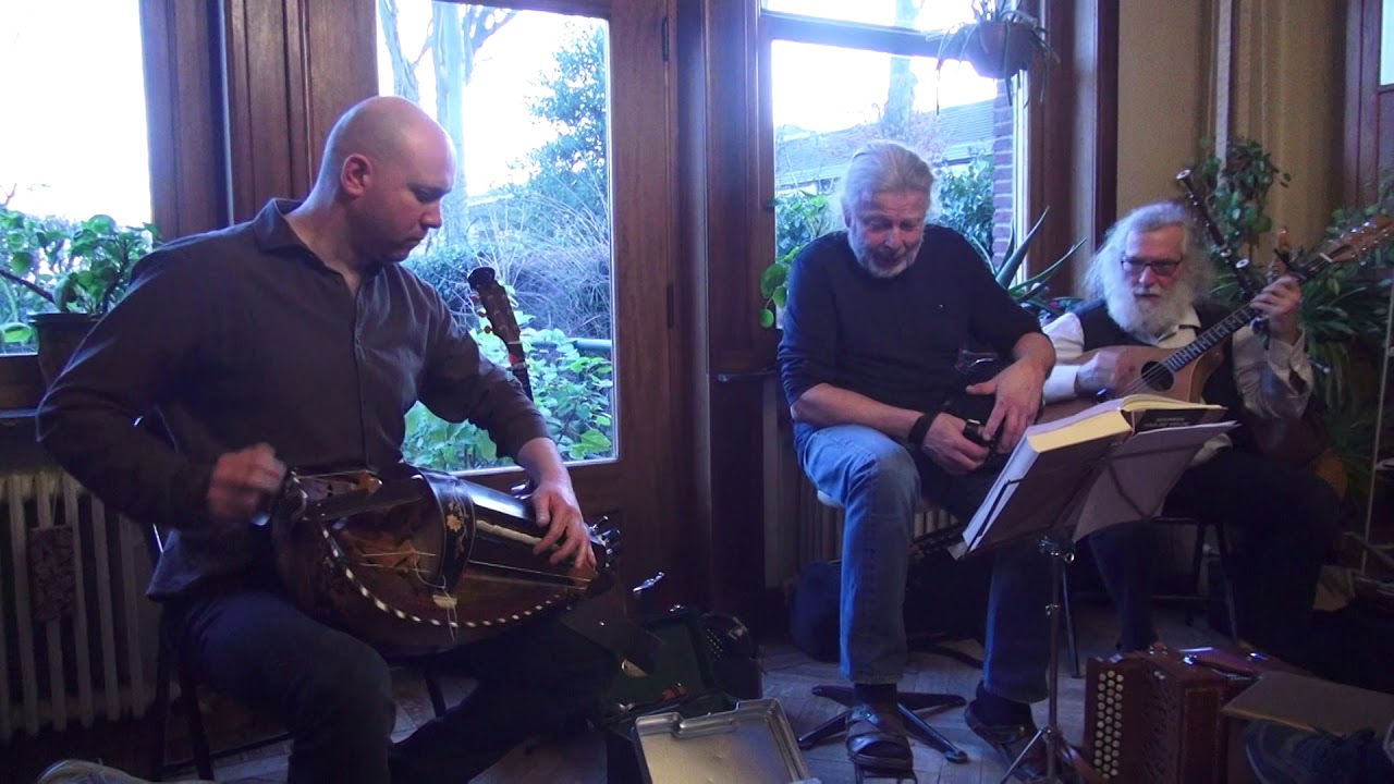 Alfred Den Ouden+G&eacute;rald Ryckeboer+Lode Bucsan . Fin De Boeuf / Moeder Porret
