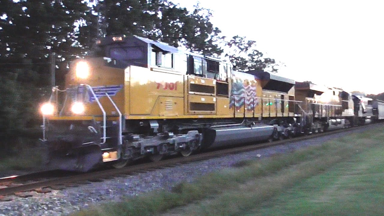 [3g] Brand New Union Pacific SD70AH Leader and Night Action, Winder-Carlton, 09/28+29/2016 ©mbmars01