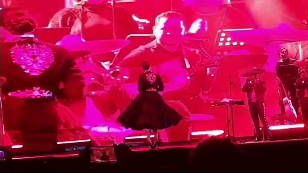 NATALIA JIMENEZ EN LA FERIA DE PUEBLA 2025. Parte 4