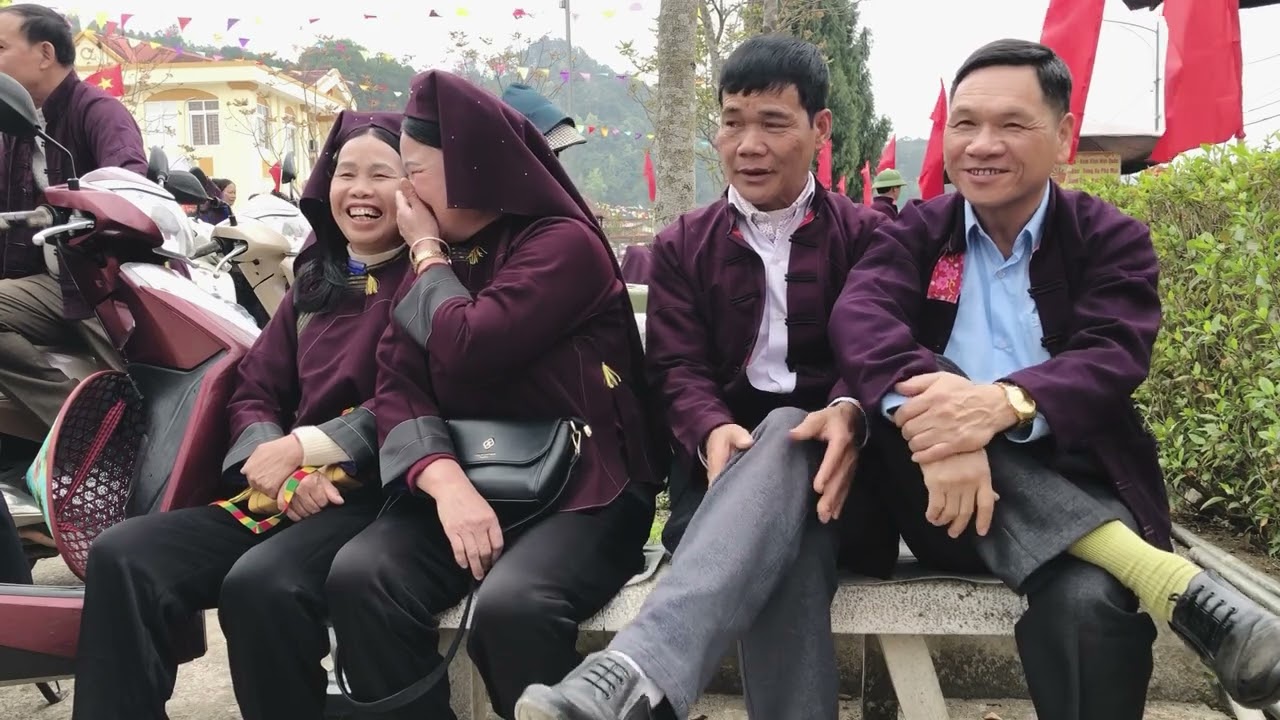 Hai chị xinh gái Lộc bình giao duyên hát sli hội Xuân pác mòong 5/giêng/2026