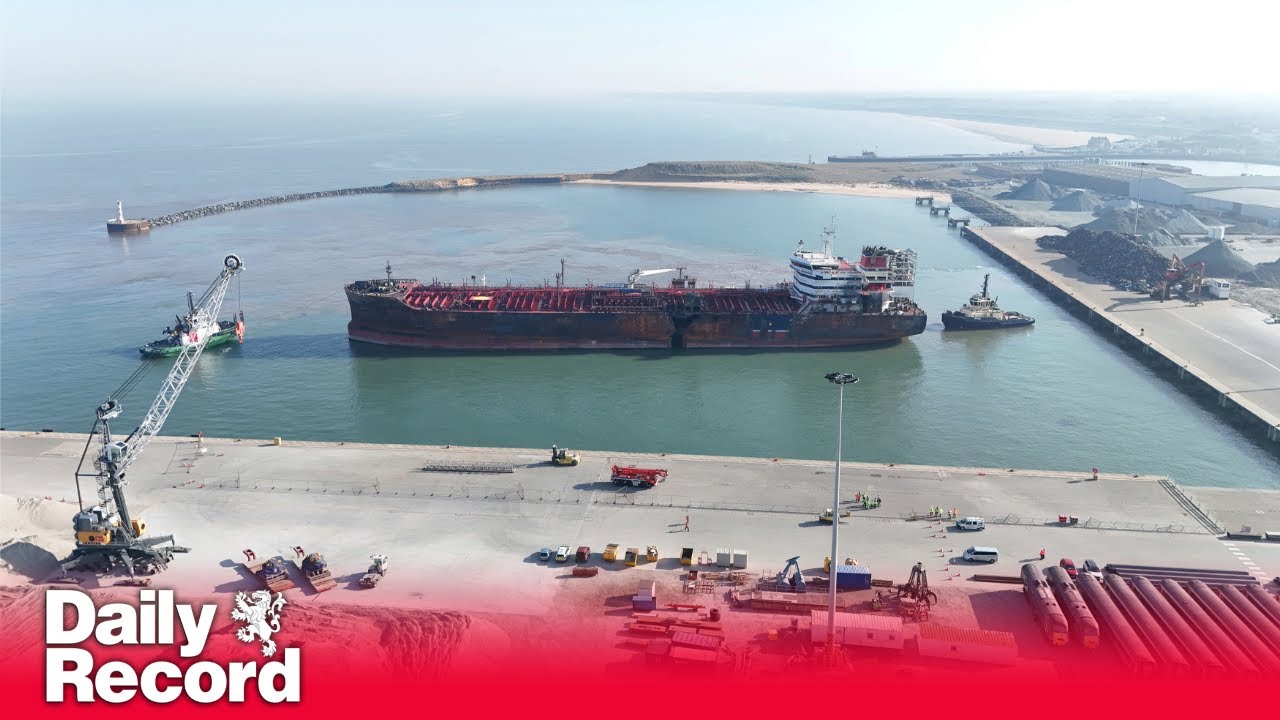 Stena Immaculate towed into harbour at Port of Great Yarmouth for inspection and repairs