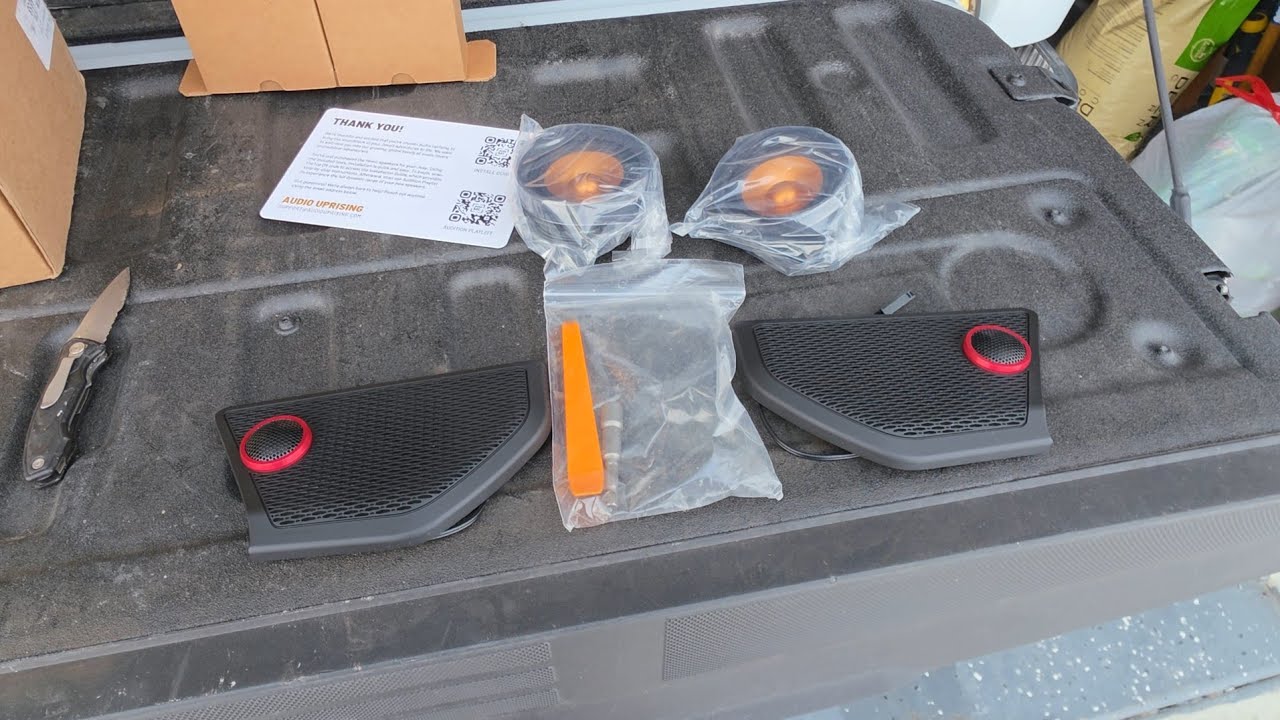 Trying to Fix the Horrible Base Audio System  in My 2025 Wrangler Rubicon with Audio Uprising!
