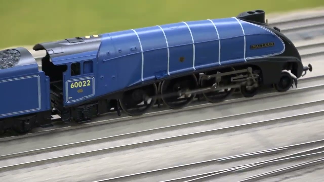 On test: Hornby Record Breaking 'Mallard' Train set