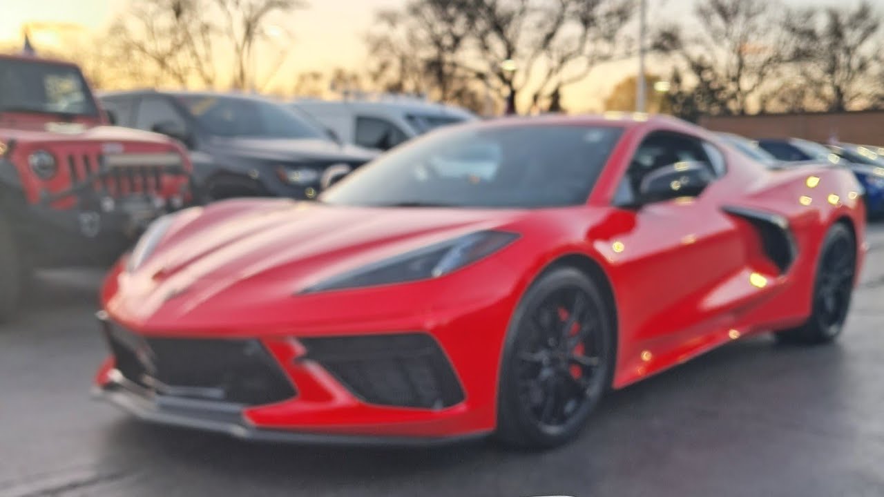 Chevy Corvette Stingray C8 - First Impressions