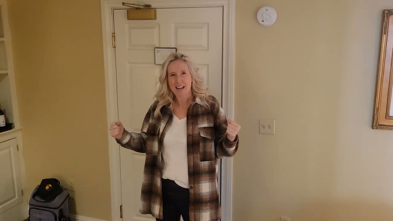Amber Stenses reviews the Lambertville House! #staycation