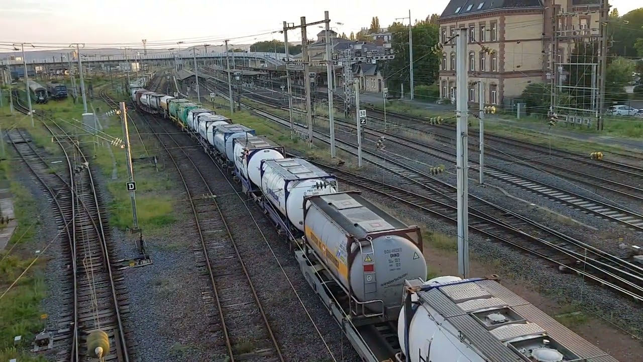 Passage d'une BB 27000 Lineas