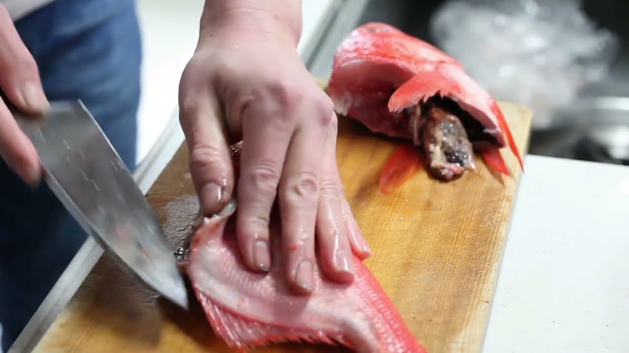 Japanese Knife Skills for Sashimi | How to Prepare Kinmedai from Fillet to Sashimi