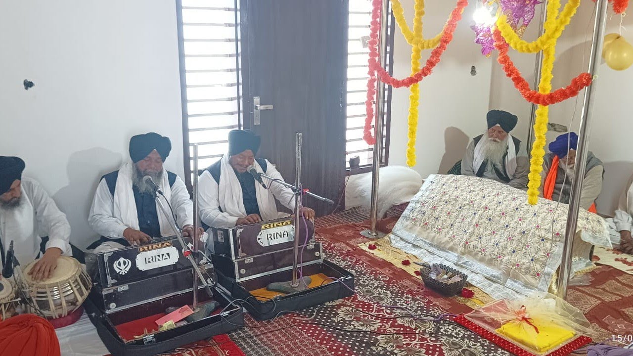 ਸ੍ਰ. ਪਿਆਰਾ ਸਿੰਘ ਜੀ ਆਪਣੇ ਪੋਤੇਆ ਦੀ ਦਸਤਾਰ ਬੰਦੀ ਸਮਰਪਿਤ ਧੰਨ ਸ੍ਰੀ🙏ਗ੍ਰੰਥ ਸਾਹਿਬ ਦੇ ਅਖੰਡ 🙏ਪਾਠ ਸਾਹਿਬ ਆਰੰਭ ਝਬਾਲ