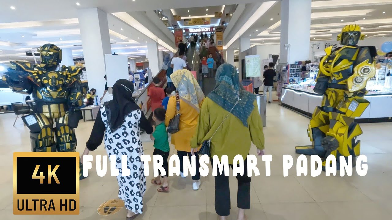 Why come here transmart padang on a walk  ambience